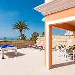 Isotta By Costa Adeje (Tenerife)