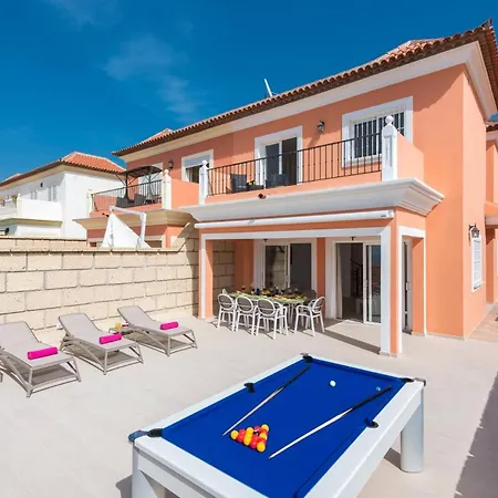 Isotta By * Costa Adeje